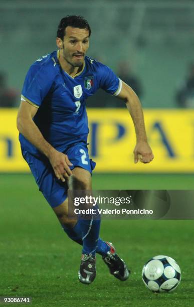 Gianluca Zambrotta of Italy in action during the international friendly match between Italy and Holland at Adriatico Stadium on November 14, 2009 in...