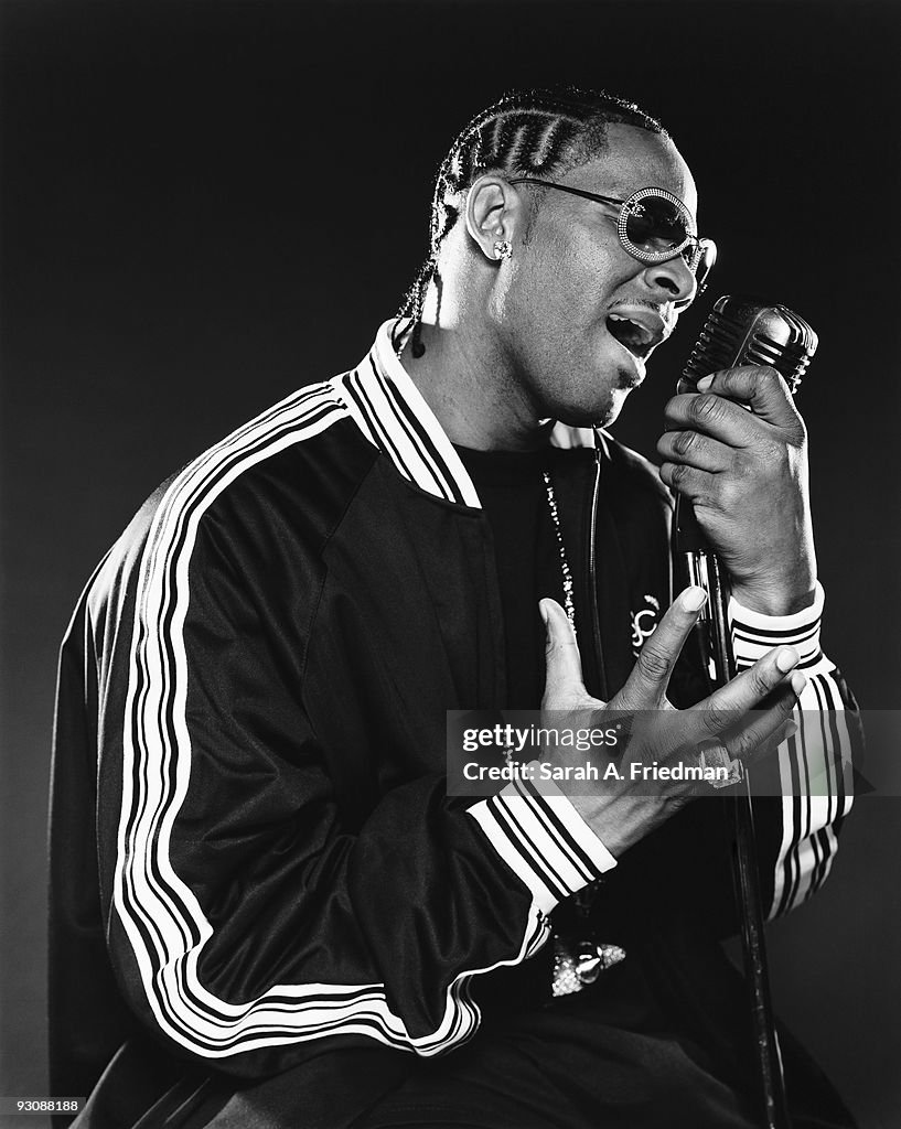 Kenneth Kelly Singe R Singer R. Kelly poses for a portrait session in 2003 for Vibe... News ...