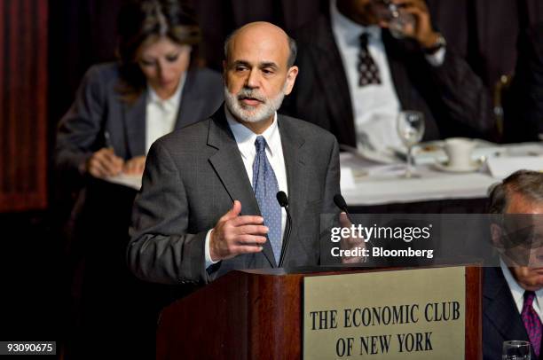 Ben S. Bernanke, chairman of the U.S. Federal Reserve, speaks during an Economic Club of New York luncheon in New York, U.S., on Monday, Nov. 16,...