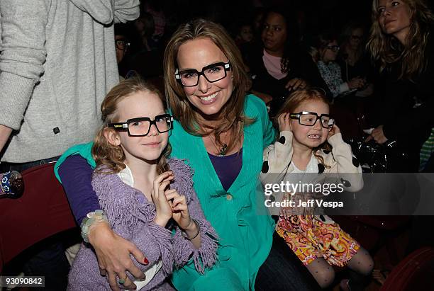 Actress Sarah Chalke attends the first ever Yo Gabba Gabba! : "There's A Party In My City" live performance at The Shrine Auditorium on November 14,...