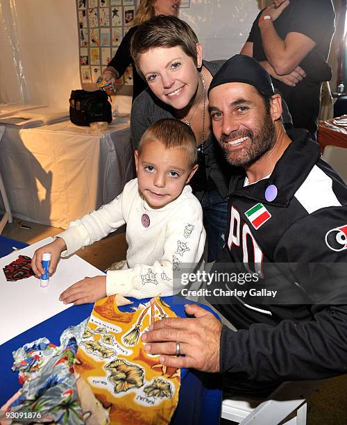 Singer Natalie Maines, son Beckett Finn Pasdar, and husband actor Adrian Pasdar attend P.S. Arts Express Yourself 2009 at Barker Hangar at the Santa...