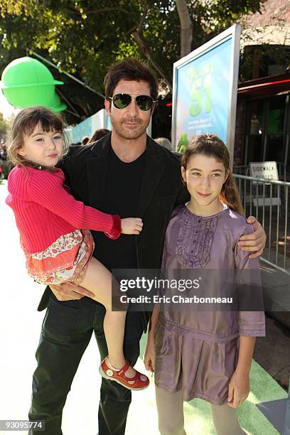 Charlotte Rose McDermott, Dylan McDermott and Colette McDermott at the Premiere of Columbia Pictures "Planet 51" on November 14, 2009 at the Mann...