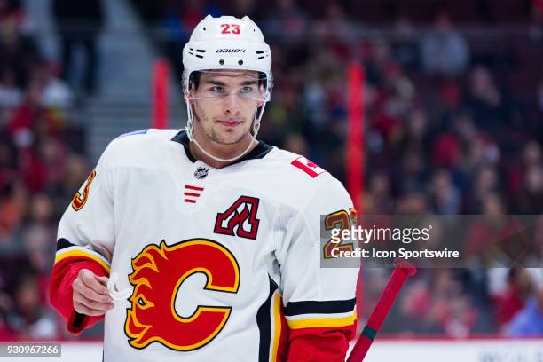 1,727 Calgary Flames Center Sean Monahan Stock Photos, High-Res