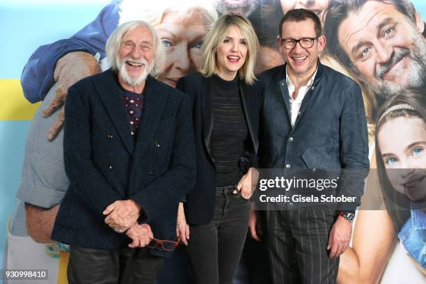 Pierre Richard, Laurence Arne, Dany Boon attend the 'Die Sch'tis in Paris' photo call at Hotel Bayerischer Hof on March 12, 2018 in Munich, Germany.