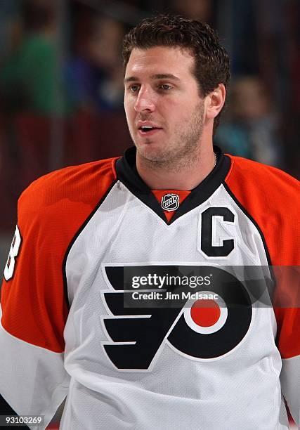 Mike Richards of the Philadelphia Flyers warms up before playing the Buffalo Sabres on November 14, 2009 at Wachovia Center in Philadelphia,...