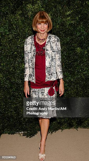 Editor in Chief of Vogue Magazine Anna Wintour poses for a photo at the CFDA/Vogue Fashion Fund Awards at Skylight Studio on November 16, 2009 in New...