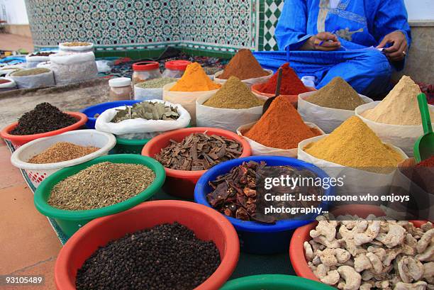 moroccan spices at the market - morocco spices stock pictures, royalty-free photos & images