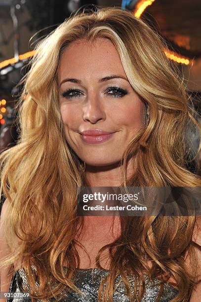 Personality Cat Deeley arrives at the premiere of Summit Entertainment's "The Twilight Saga: New Moon" on November 16, 2009 in Westwood, California.