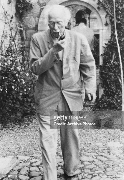 Swiss psychiatrist Carl Gustav Jung , the founder of analytical psychology, circa 1960.