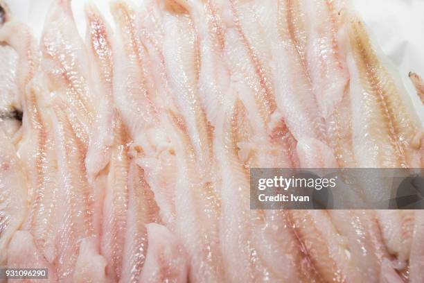 full frame seafood texture, raw fish filet - sogliola foto e immagini stock