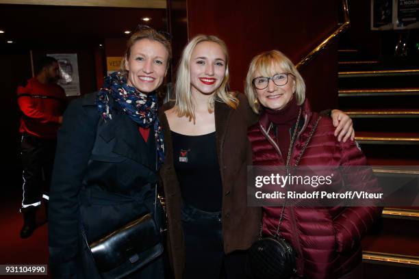 Chloe Jouannet standing between her mother Alexandra Lamy and her grandmother Michele Lamy attend "Les Monologues du Vagin - The Vagina Monologues"...