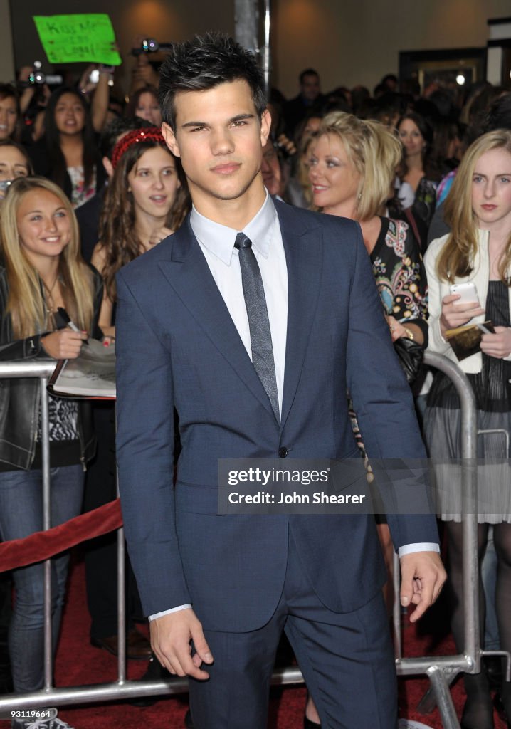 "The Twilight Saga: New Moon" Los Angeles Premiere - Arrivals