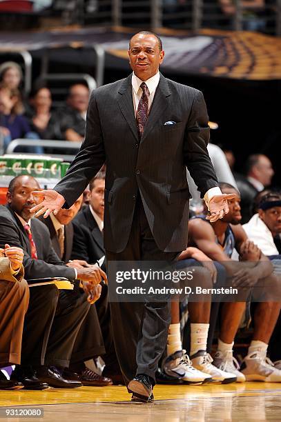 Head coach Lionel Hollins of the Memphis Grizzlies reacts during the game against the Los Angeles Lakers on November 6, 2009 at Staples Center in Los...