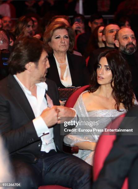 Javier Bardem, Penelope Cruz's mother Encarna Sanchez and Penelope Curz attend the Union de Actores Awards ceremony at the Circo Price on March 12,...