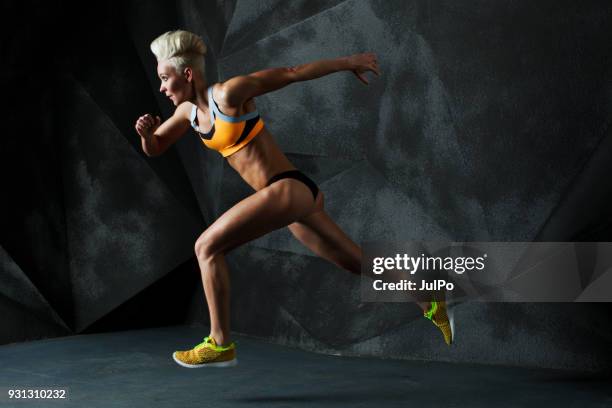 woman in sport - design sprint stock pictures, royalty-free photos & images