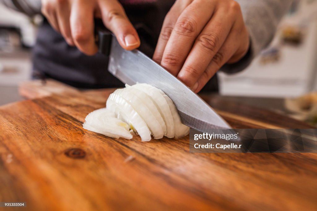 Cuisine - Oignons émincés