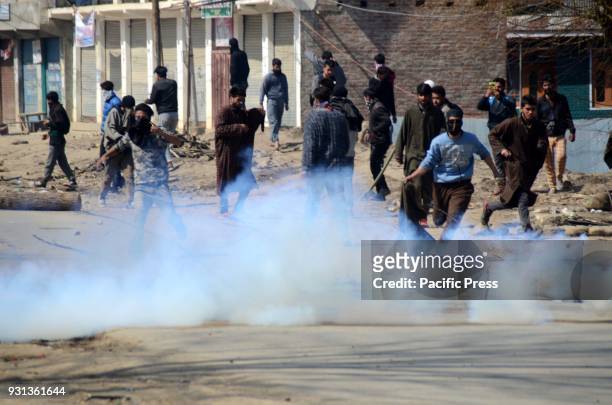 Kashmiri youths clash with the Indian security forces after the funeral of slain Kashmiri rebel Owais Shafi at Vailoo Kokernag Anantnag. Owais Killed...