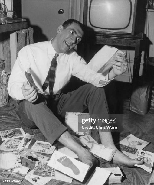 91 Bernard Bresslaw Photos & High Res Pictures Getty Images