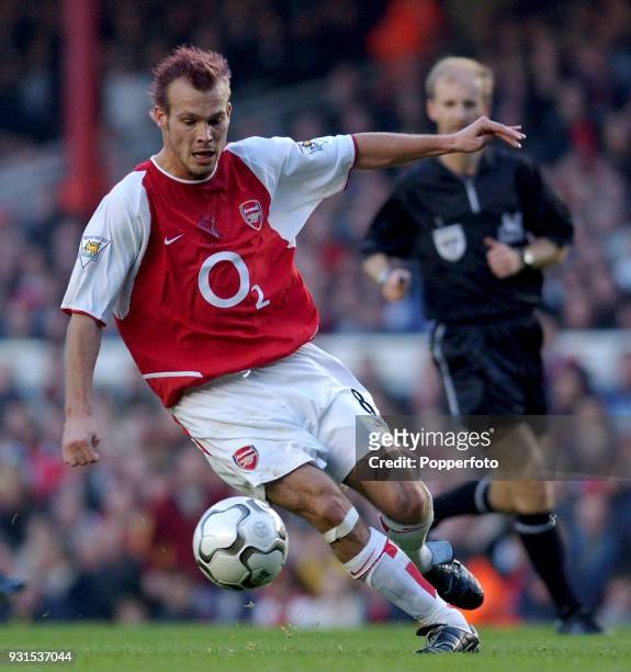 Fredrick Ljungberg of Arsenal in action during the FA Barclaycard Premiership match between Arsenal and Tottenham Hotspur at Highbury in London on...