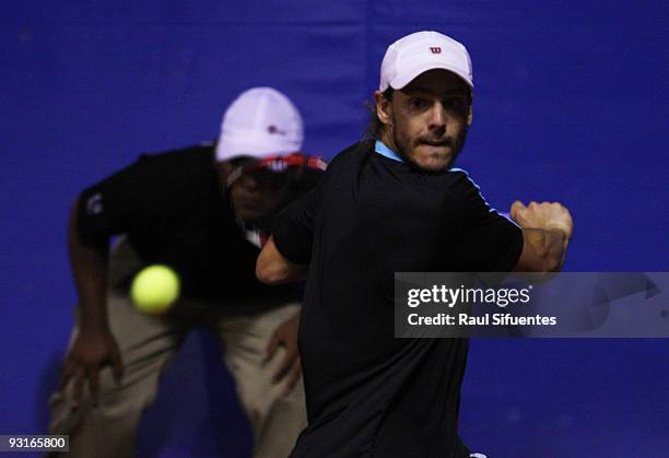 Argentinean tennis player Gaston Gaudio in action against Chilean Cristobal Saavedra-Corvalan for the first round of Lima Challenger 2009 - Movistar...