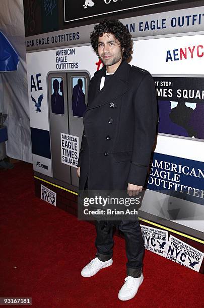 Actor Adrian Grenier attends the grand opening celebration at American Eagle Outfitters, Times Square on November 17, 2009 in New York City.