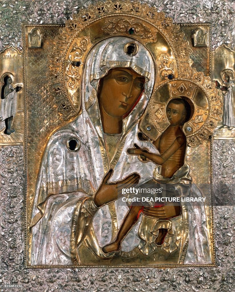 Madonna and Child, icon, oil panel, Central Russia
