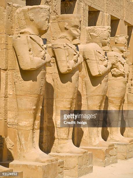 templo de karnak - tomb of ramses iii fotografías e imágenes de stock