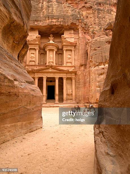 petra, jordanien - jordanian stock-fotos und bilder