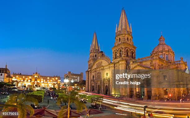 guadalajara cathedral mexico - guadalajara méxico stockfoto's en -beelden