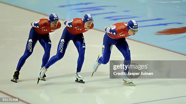 Jan Blokhuijsen, Remco Oldeheuvel and Koen Verweij of Netherlands compete in the he team pursuit during the Essent ISU speed skating World Cup at the...