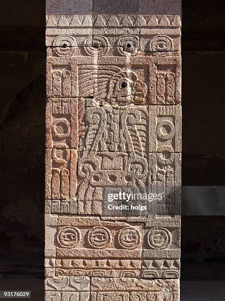 pyramids of teotihuacan, mexico city - azteeks stockfoto's en -beelden