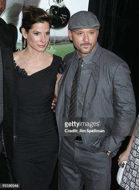 Actress Sandra Bullock, Actor/musician Tim McGraw attend "The Blind Side" premiere at the Ziegfeld Theatre on November 17, 2009 in New York City.