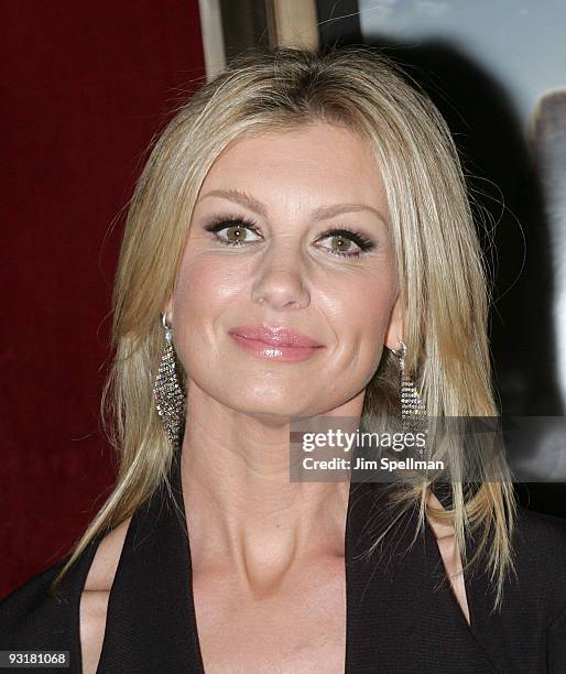 Singer Faith Hill attends "The Blind Side" premiere at the Ziegfeld Theatre on November 17, 2009 in New York City.