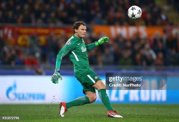 Roma v FC Shakhtar Donetsk : UEFA Champions League Round of 16 Second leg Andriy Pyatov of Shakhtar Donetsk at Olimpico Stadium in Rome, Italy on...