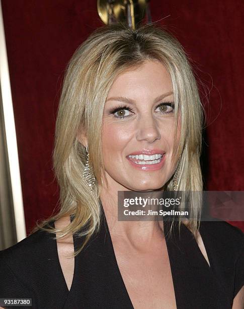 Singer Faith Hill attends "The Blind Side" premiere at the Ziegfeld Theatre on November 17, 2009 in New York City.