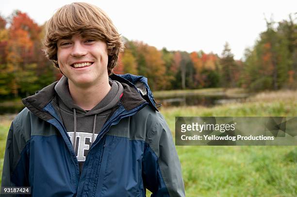 outdoor portrait of teen - 16 17 years stock pictures, royalty-free photos & images