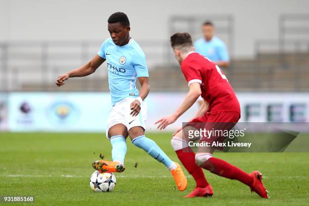 Tom Dele-Bashiru of Manchester City and Neco Williams of Liverpool during the UEFA Youth League Quarter-Final between Manchester City and Liverpool...