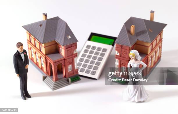 divorce settlement pre-nuptial agreement house. - wealth gap stock pictures, royalty-free photos & images