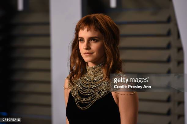 Emma Watson attends the 2018 Vanity Fair Oscar Party Hosted By Radhika Jones - Arrivals at Wallis Annenberg Center for the Performing Arts on March...