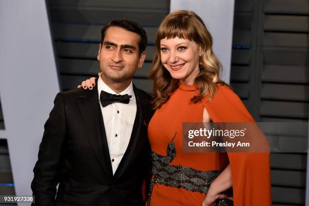 Kumail Nanjiani and Emily V. Gordon attends the 2018 Vanity Fair Oscar Party Hosted By Radhika Jones - Arrivals at Wallis Annenberg Center for the...