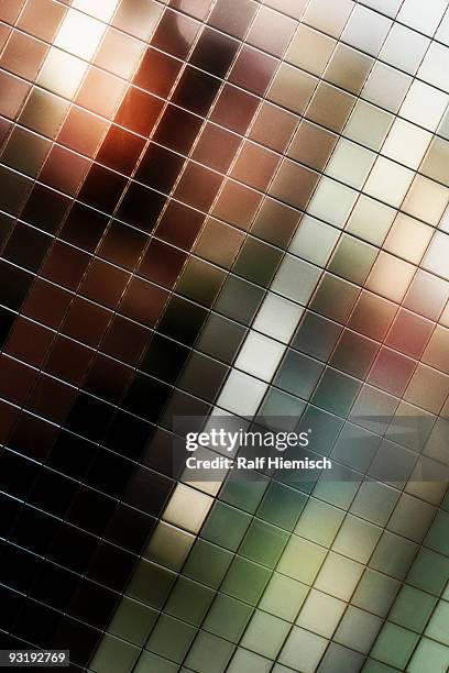 detail of mirrored tiles - globo espelhado imagens e fotografias de stock