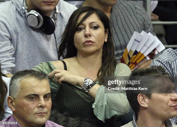 Simone Thomalla is seen during the Toyota Handball Bundesliga match between Fuechse Berlin and HSV Hamburg at the Max-Schmeling hall on November 18,...