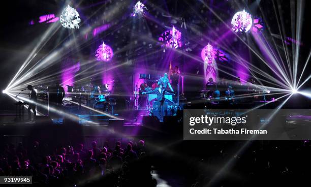 Snow Patrol perform on stage at the Brighton Centre on November 18, 2009 in Brighton, England.