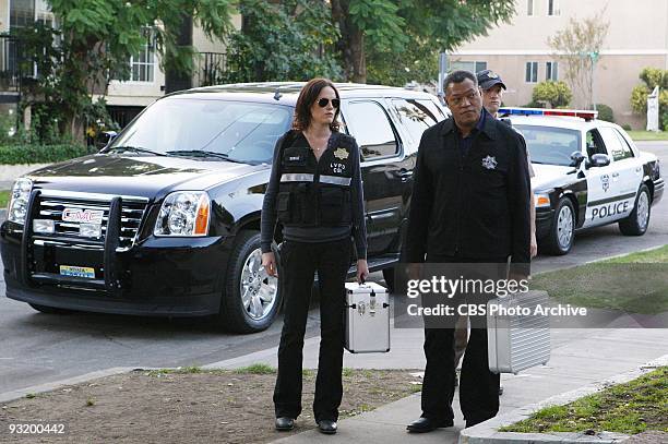 Better Off Dead" -- Sara and Dr. Raymond Langston investigate the circumstances surrounding a twisted tale of attempted suicide, on CSI: CRIME SCENE...