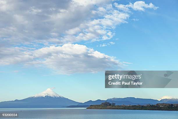 osorno volcano over lake llanquihue - llanquihue lake stock pictures, royalty-free photos & images