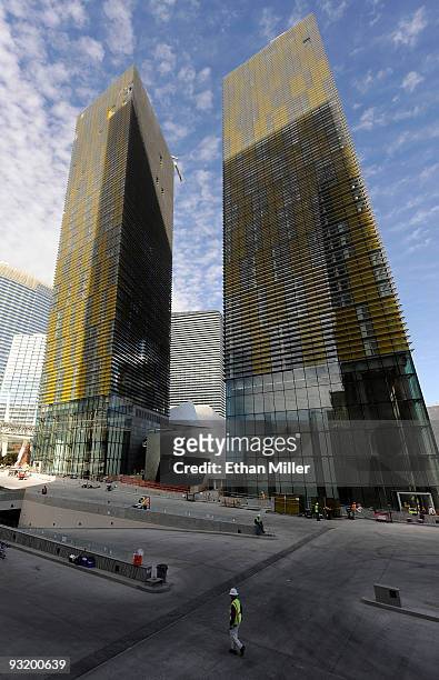 General view of Veer Towers at CityCenter under construction November 18, 2009 in Las Vegas, Nevada. The 67-acre, $8.5 billion mixed-use urban...
