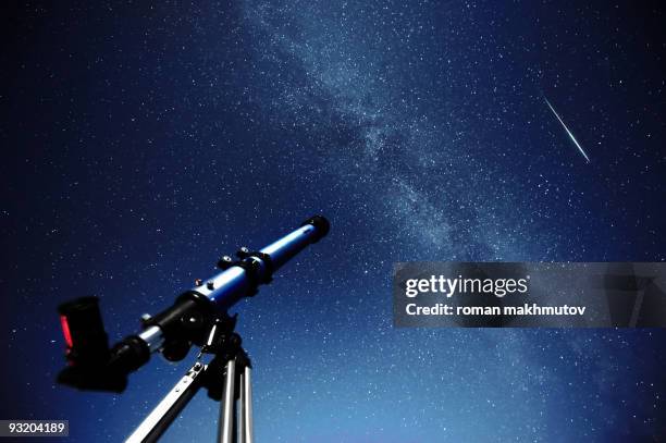 telescope pointed at the milky way galaxy - astronomy imagens e fotografias de stock