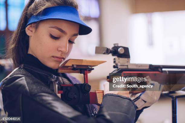 Woman Paper Target Paper Shooting Targets Photos and Premium High Res Pictures - Getty Images