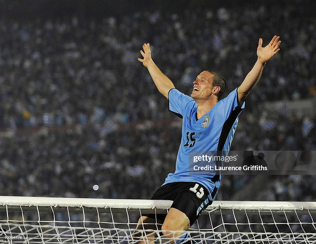 Uruguay v Costa Rica - 2010 FIFA World Cup Qualifiers