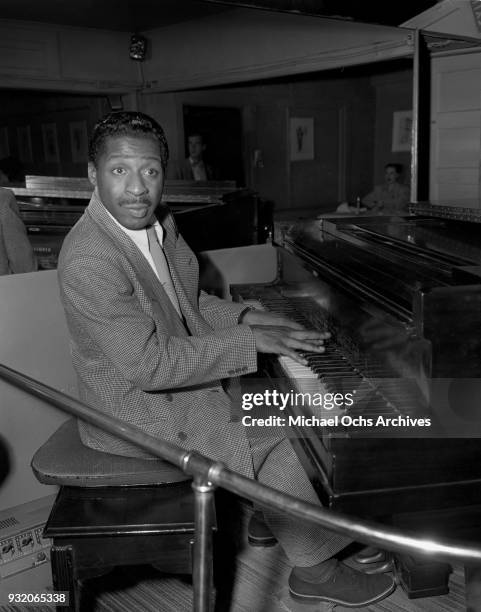 Jazz pianist Erroll Garner performs live on June 30, 1947 in Los Angeles, california. (Photo by Ray Whitten/Michael Ochs Archives/Getty Images